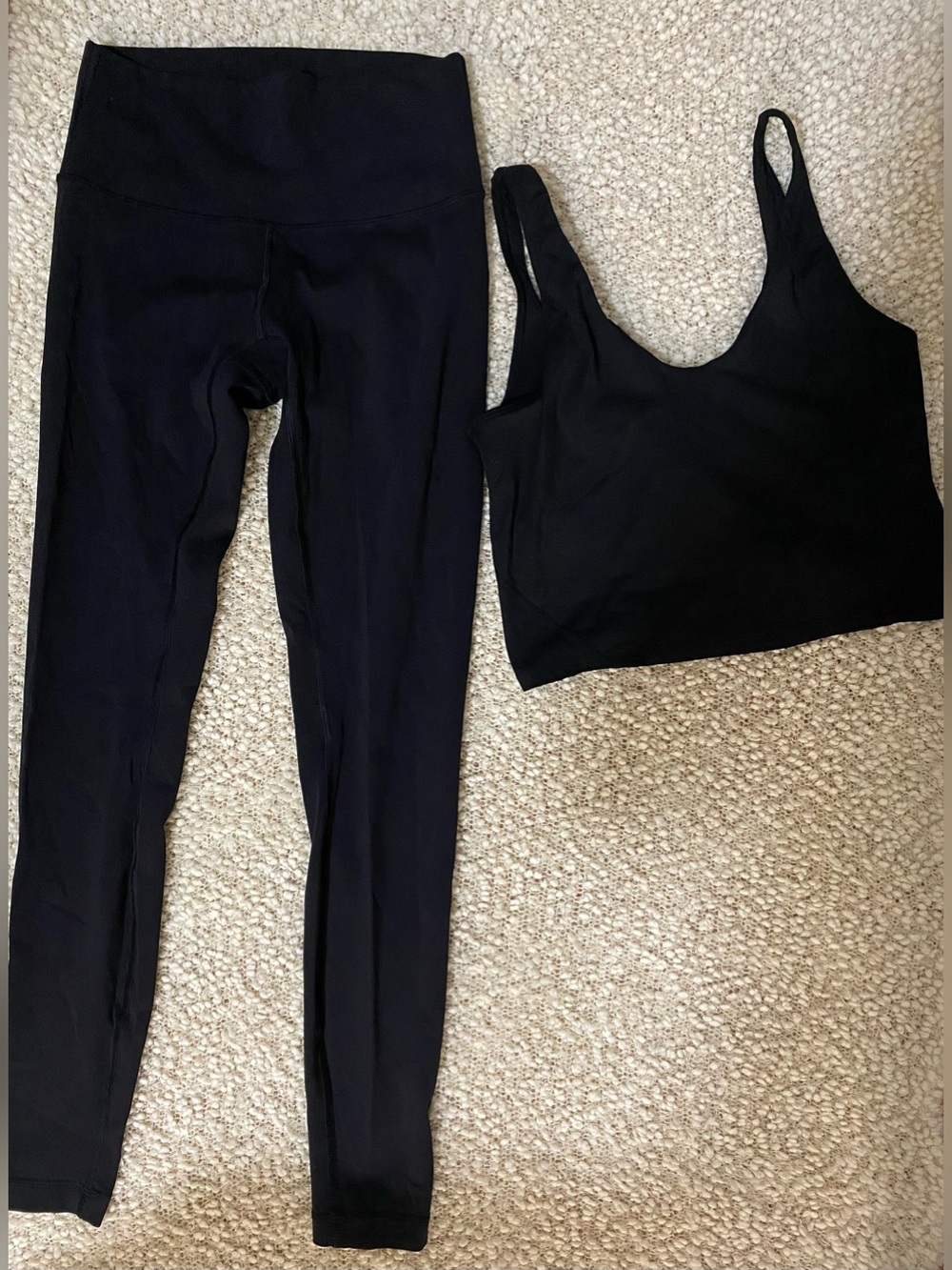 lululemon leggings Size 6 And Bras Size 8